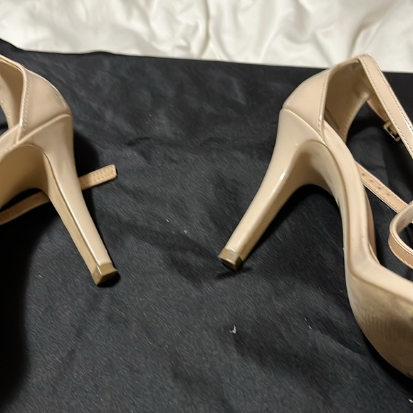 Paten beige sandal shoes - Picture 3 of 4